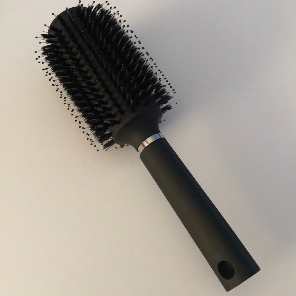 Hair Brush 🖤 Stash Curling Hair Bush 🖤 NWT Black